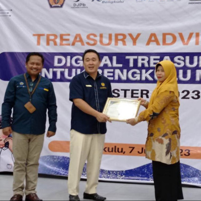 Operator MAN 2 Bengkulu Utara, Terima Penghargaan Operator LPJ Terbaik Dari KPPN Provinsi Bengkulu