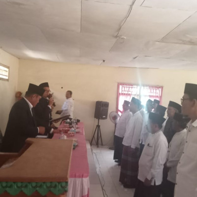 Pengukuhan BKM Eks Kecamatan Kaur Tengah, Kakan Ajak Pengurus Berperan Aktif Makmurkan Masjid