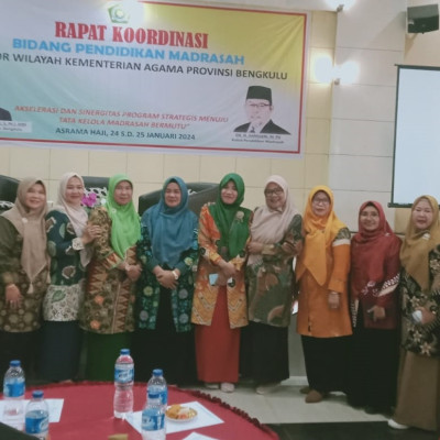 Ikuti Rakor Bidang Madrasah, Kamad Komitmen Perkuat Koordinasi Intern MTsN 1 Kota Bengkulu