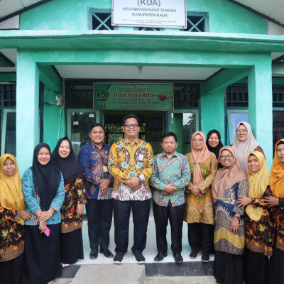 Kunjungan Perdana Ke KUA Kecamatan Kaur Tengah, Kakan Kemenag Kabupaten Kaur : Tingkatkan Kinerja Pelayanan KUA