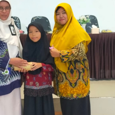 Prestasi Gemilang, Dokter Cilik MIN 1 Rejang Lebong Raih Penghargaan dari BPOM Bengkulu