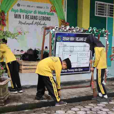 MIN 1 Rejang Lebong Tetap Utamakan Kebersihan dan Keindahan Lingkungan Madrasah