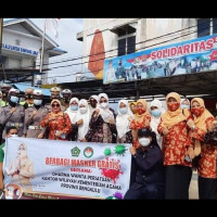 Peduli Covid 19, DWP Kemenag Provinsi Bengkulu Bagikan 1000 Masker Gratis