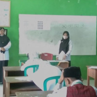 Kakan Kemenag BS Monitoring Hari Pertama UM Tingkat Madrasah Ibtidaiyah