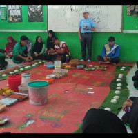 Julita, Sosok Wali Kelas Yang Pertahankan Tradisi Khatam Al - Qur’an