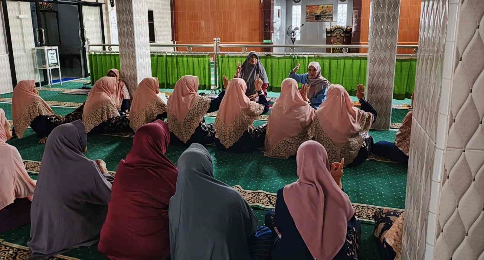Penyuluh Agama Islam KUA Curup Gaungkan Dakwah Ramadan di Masjid Muttaqin Jalan Baru