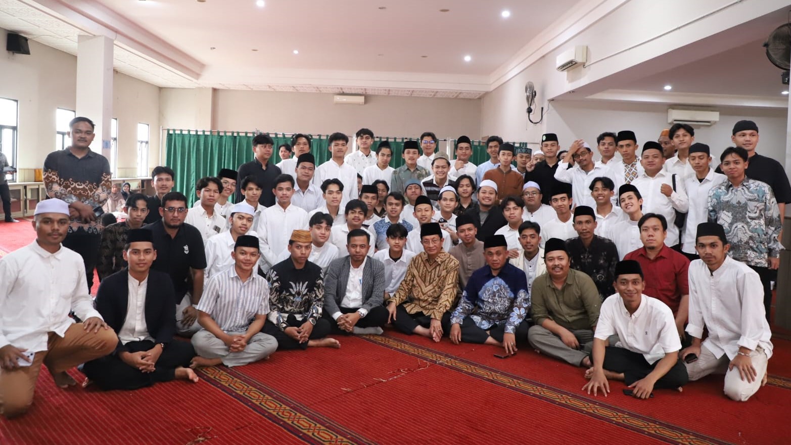 Pesan Menag: Hindari Euforia Akhir Tahun, Perkuat Empati dan Solidaritas Sosial