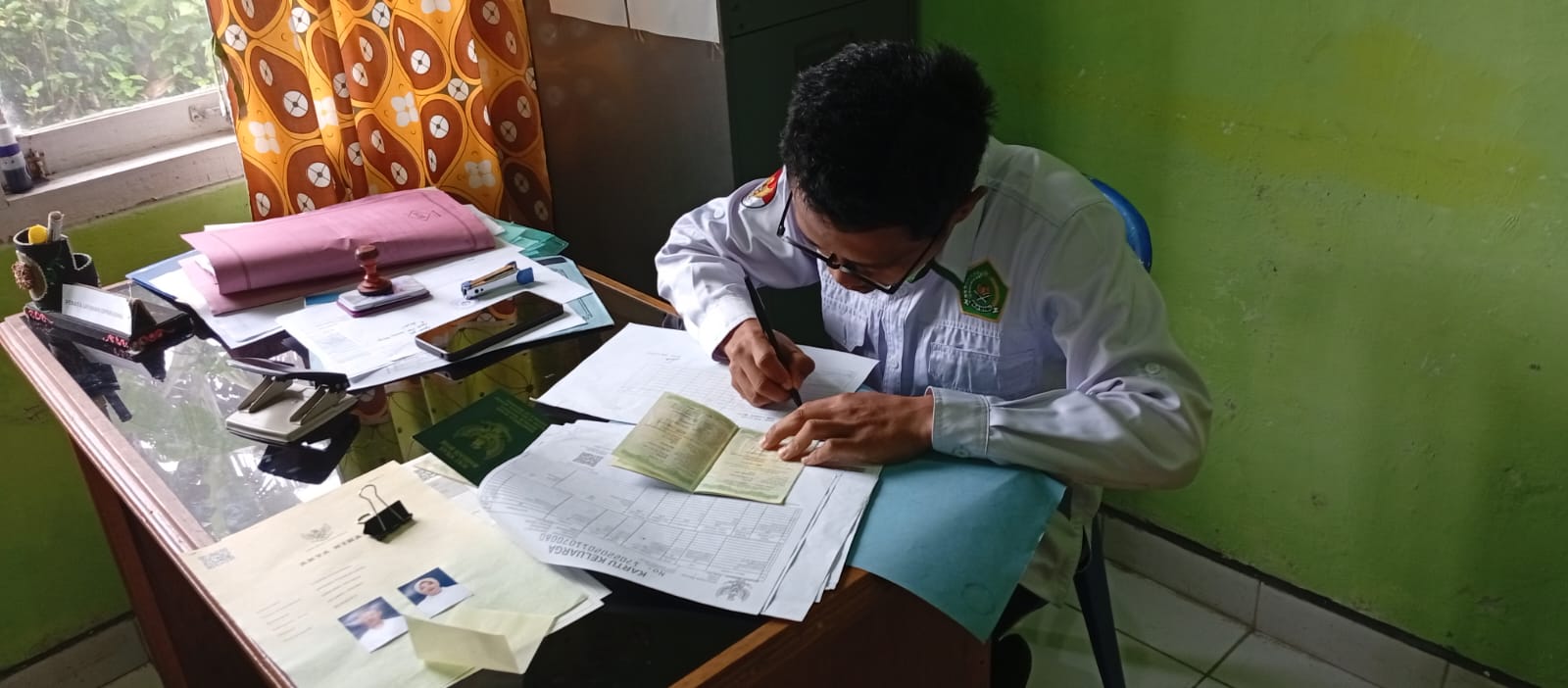 KUA Sindang Kelingi Maksimalkan Program “Seven in One”, Layanan Nikah dan Kependudukan Kini Semakin Mudah