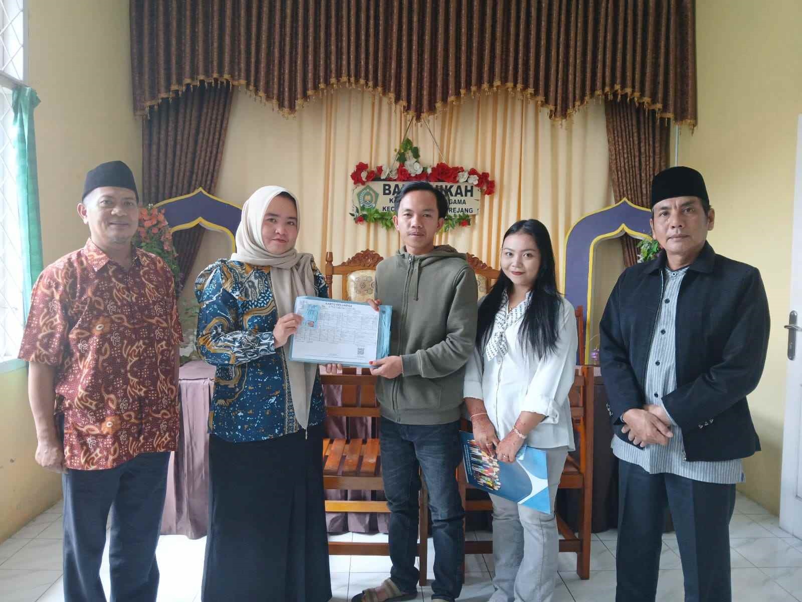 KUA Selupu Rejang Hadirkan Layanan 7 in 1: Sekali Nikah, Tujuh Dokumen Langsung Jadi