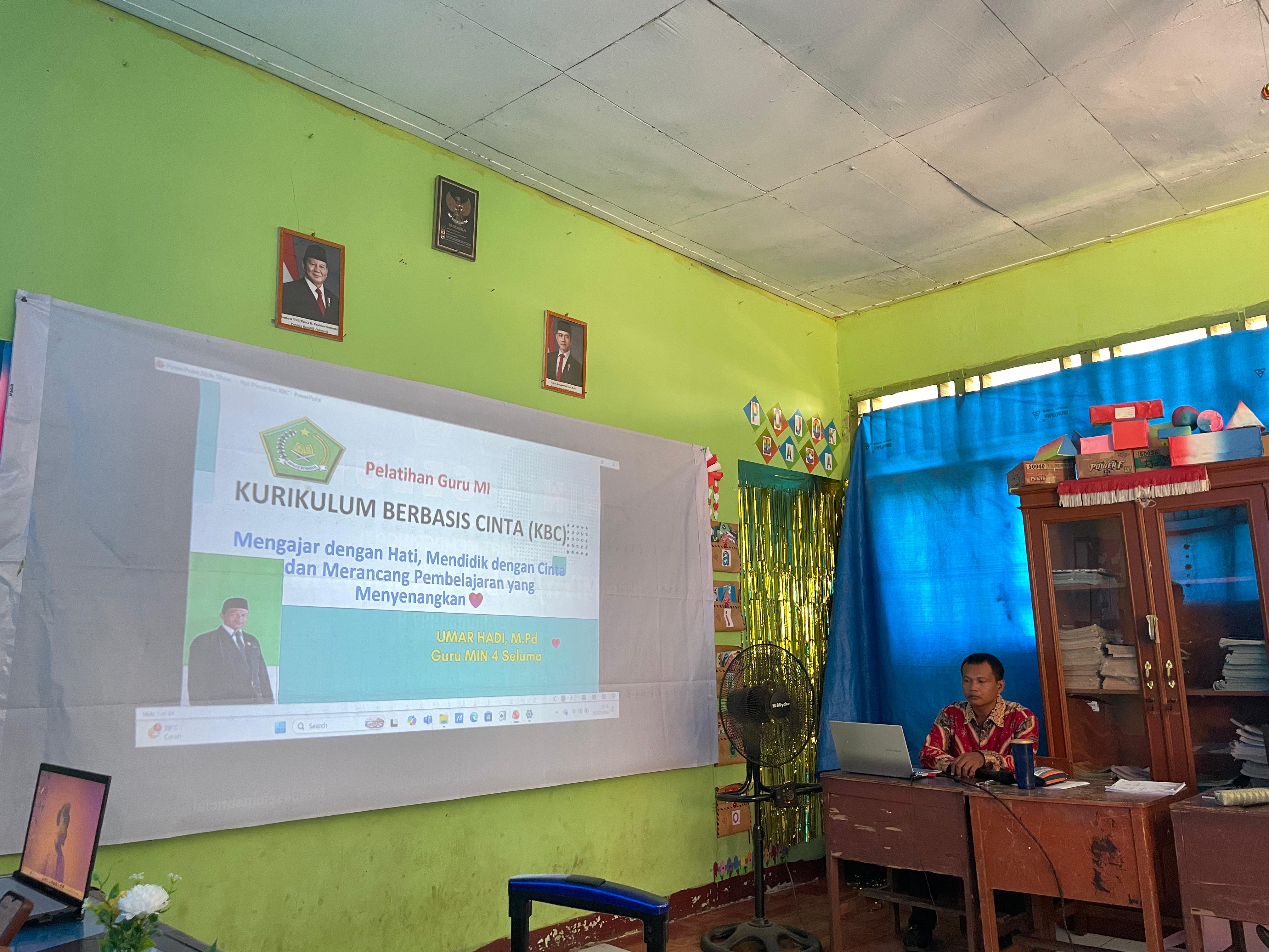 MIN 4 Seluma Laksanakan Pelatihan Kurikulum Berbasis Cinta (KBC) untuk Tendik