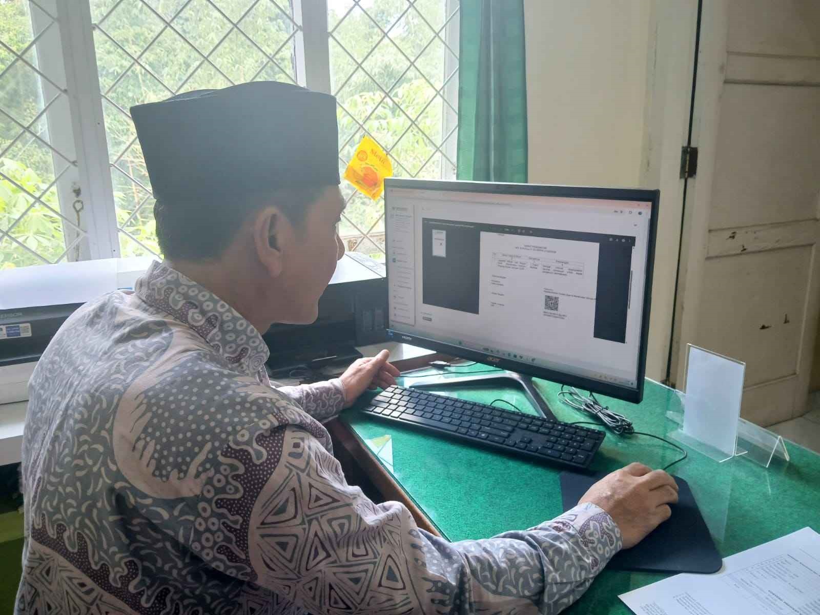 Langkah Digital KUA Selupu Rejang: Perdana Terbitkan Surat Melalui Aplikasi SRIKANDI