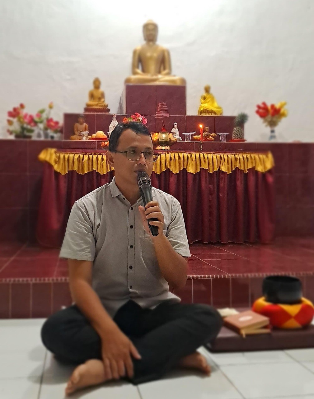 
	Keluarga adalah orang-orang yang berada dalam seisi