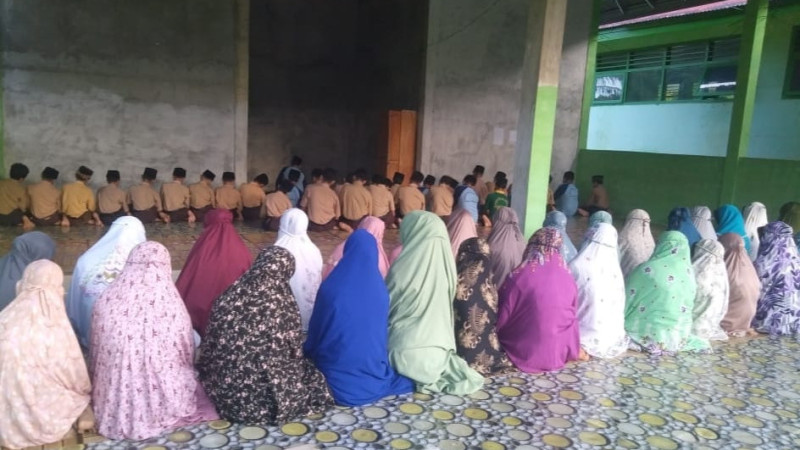 Mtsn 4 Mukomuko Perkuat Spiritualitas Siswa Melalui Sholat Duha Berjamaah