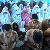 Hadapi UN, Siswa dan Guru MAN Lebong Gelar Muhasabah