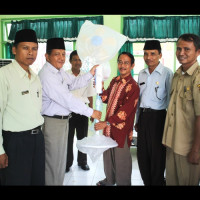 Kantor Kemenag Bengkulu Selatan Salurkan Bantuan Ke Masjid