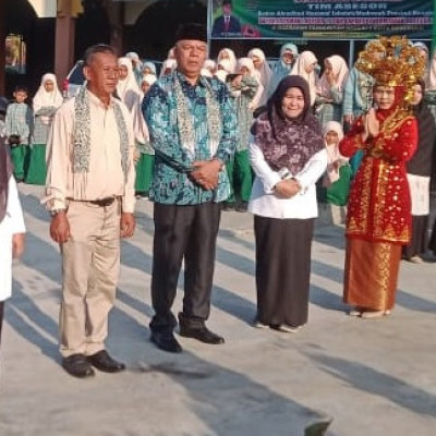 Visitasi Akreditasi MTsN 1 Kota Bengkulu, Tim Asesor BAN S/M Disambut Meriah