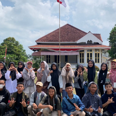 OSIM MPK MTsN 1 Kota Bengkulu Kunjungi Tempat Bersejarah di Kota Bengkulu