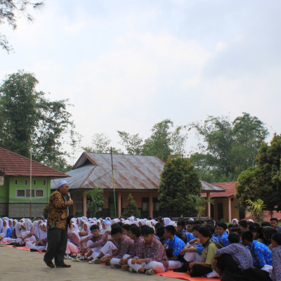 Maulid Nabi di Sekolah, PAI KUA Seberang Musi Ajak Anak-anak Bersholawat