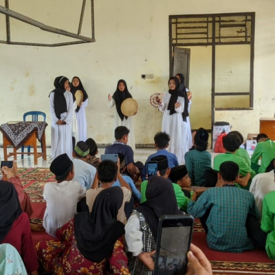 MTsN 1 Bengkulu Tengah Gelar Perayaan Maulid Nabi Muhamad SAW 