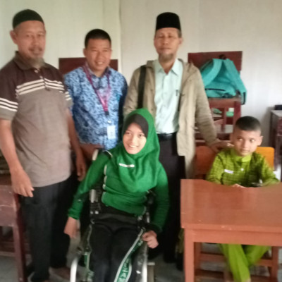 Kemenag Bengkulu Tengah melakukan Pembinaan Persiapan Madrasah Inklusi di MI Al Hizam