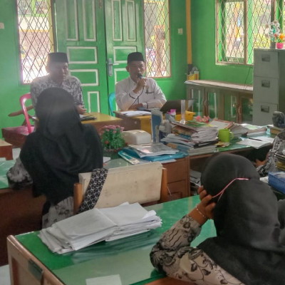 Persiapan Madrasah Inklusif, Kepala MIN 2 Bengkulu Tengah Terima Kunjungan Pengawas Madrasah