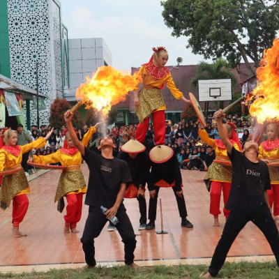 Pembukaan Bulan Bahasa MAN RL Menjadi Stimulus Kreatifitas Tanpa Batas Siswa.