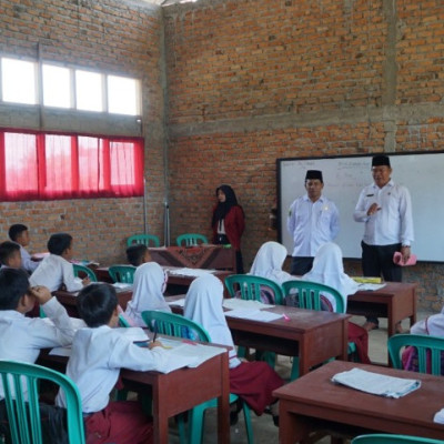 Perkuat Sinergi, Kakan Kemenag RL Lawatan ke Madrasah