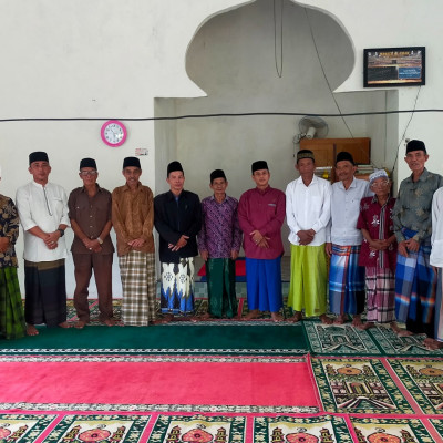 KUA Merigi Sakti Melaksanakan Safari Jumat di Masjid Al-Iman Desa Pungguk Jaya Safari