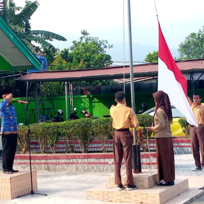 MAN 2 Kepahiang Laksanakan Upacara Hari Pahlawan