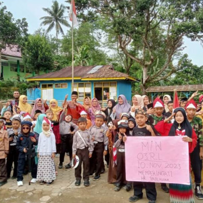 MIN 3 Rejang Lebong: Pawai Pahlawan dan Kreasi Budaya untuk Membangkitkan Semangat Kepahlawanan