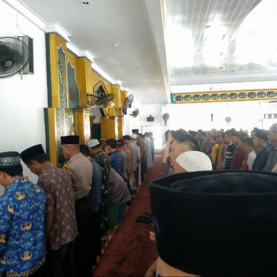 Kemenag Seluma Adakan Sholat Ghaib, Bentuk Solidaritas Bagi Para Korban di Palestina