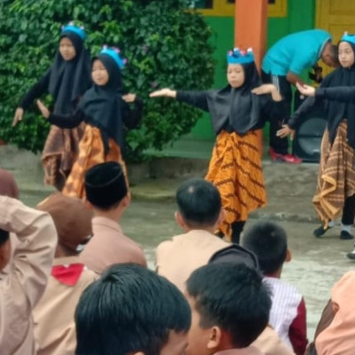 MIS GUPPI 12 Lubuk Kembang Mengukir Prestasi Melalui Program Pengembangan Diri Rutin