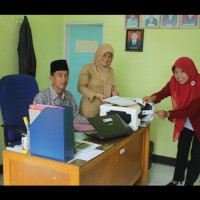 Kantor Kemenag Bengkulu Selatan Laksanakan Penomoran BMN