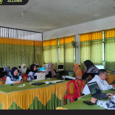 MTsN 2 Seluma Laksanakan Pengisian Rapor Digital Madrasah