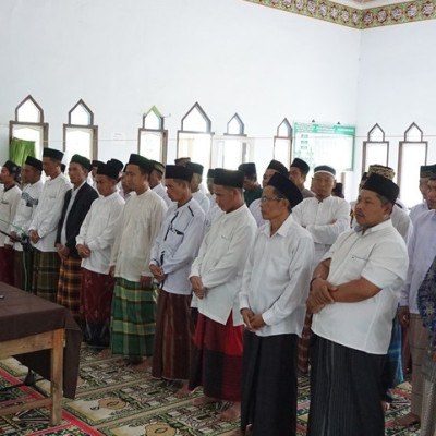 Kakan Kemenag RL : Bangkitkan Semangat Kebersamaan dan Kesejahteraan Masjid