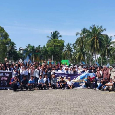 Seru dan Penuh Pengetahuan, Santri MtsS Baitul Makmur Jelajahi Keindahan Bengkulu