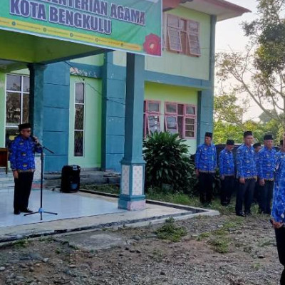 Kemenag Kota Bengkulu Laksanakan Upacara Bulanan