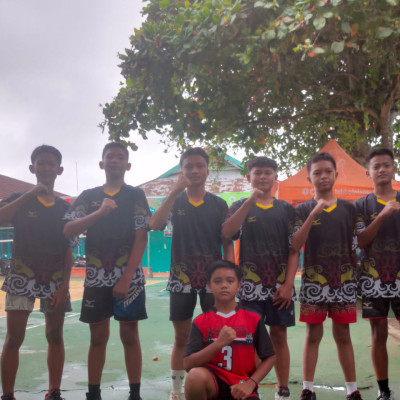 Tim  Voli Putra MTs Qaryatul Jihad Benteng Raih Juara 4 Turnamen Bola Voli se-Provinsi Bengkulu