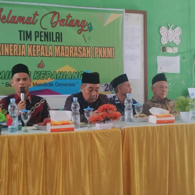 Evaluasi Penilaian Kinerja Kepala Madrasah (PKKM) dari POKJAWAS Kementerian Agama Kabupaten Kepahiang