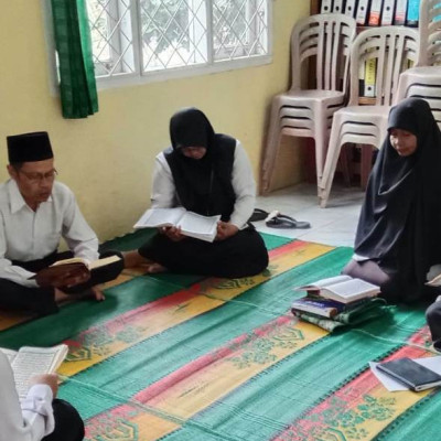 KUA Selupu Rejang Pererat Kebersamaan dan Komitmen Islami Melalui Pengajian Al-Qur'an