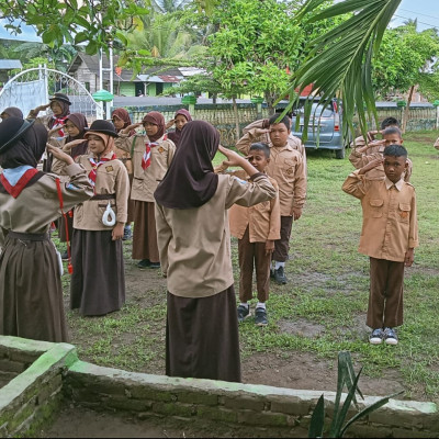 MIN 4 Benteng Aktifkan Pendidikan  Kepramukaan Agar Siswa/I Memiliki Jiwa Patriotik