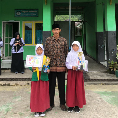MIN 04 Kepahiang Tanankan Budi Pekerti siswa melalui Upacara Bendera