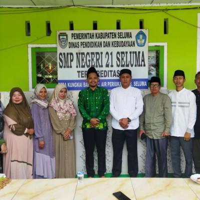 Penyuluh Agama Islam KUA Kec. Air Periukan Laksanakan Bimbingan dan Penyuluhan Remaja di SMPN 21 Seluma