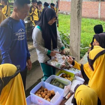 Ciptakan Jiwa Wirausaha Sejak Dini, Miss Guppi 13 Tasikmalaya Gelar Bazar