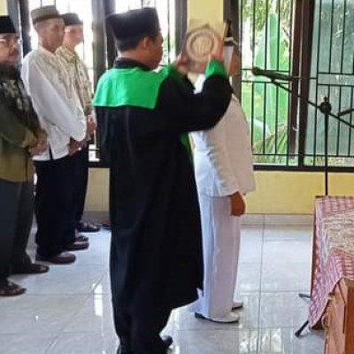 Bertugas Sebagai Rohaniawan, Kepala KUA Sukaraja Sumpah PAW Kades Padang Pelawi