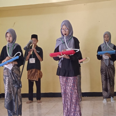 MTsN 2 Kota Bengkulu Laksanakan Ujian Praktek Seni Budaya