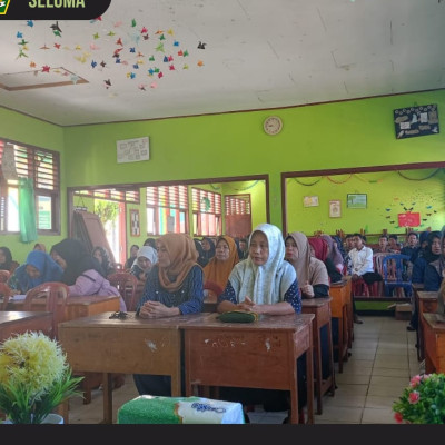 Kepala MTsN 2 Seluma Gelar Rapat Komite  Persiapan Kelulusan Bersama Wali Murid