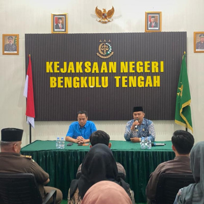 PAI KUA Pagar Jati Sampaikan Pengajian di Kejari