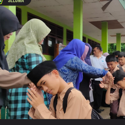 Jelang Bulan Ramadhan, MTsN 2 Seluma Gelar Halal Bi-halal