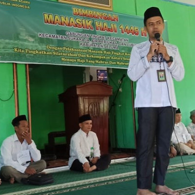 Penyuluh Agama KUA Lubuk Sandi Menjadi Narasumber Pada Kegiatan Bimbingan Manasik (BIMSIK) Haji Tingkat Kecamatan 1445 H